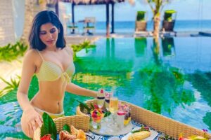 Read more about the article Hello, hot stuff! Bold model Sakshi Malik’s never ever seen Bikini pictures.
