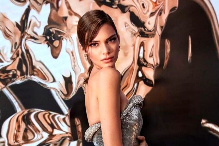 Kendall Jenner: Super Sexy American Star-Model Stunning Pictures