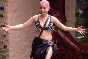 Read more about the article Uorfi Javed in Bigg Boss OTT 2: Making a Splash with a Special Segment